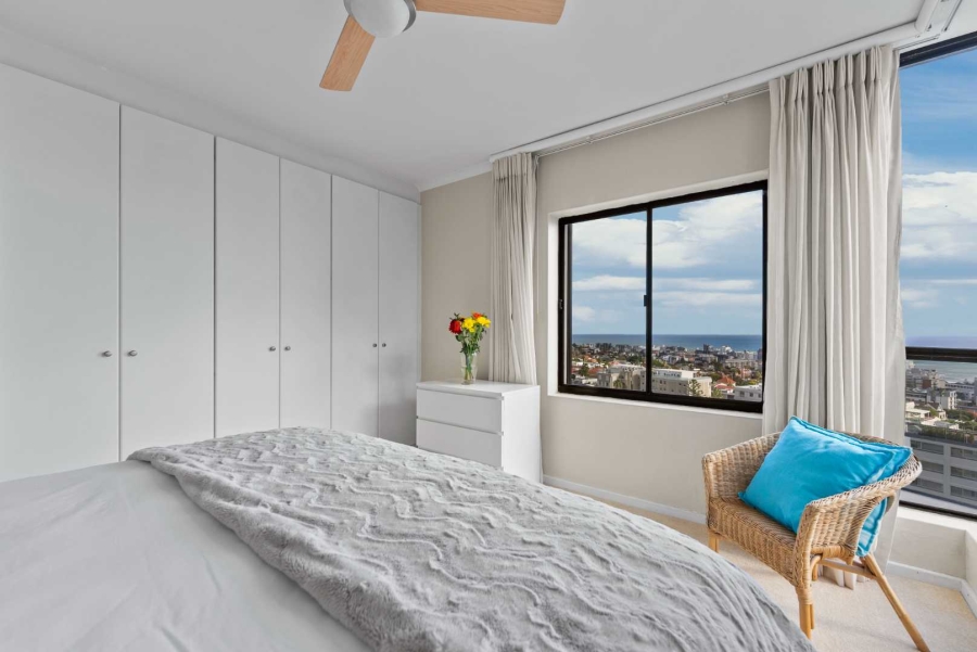 3 Bedroom Property for Sale in Sea Point Western Cape